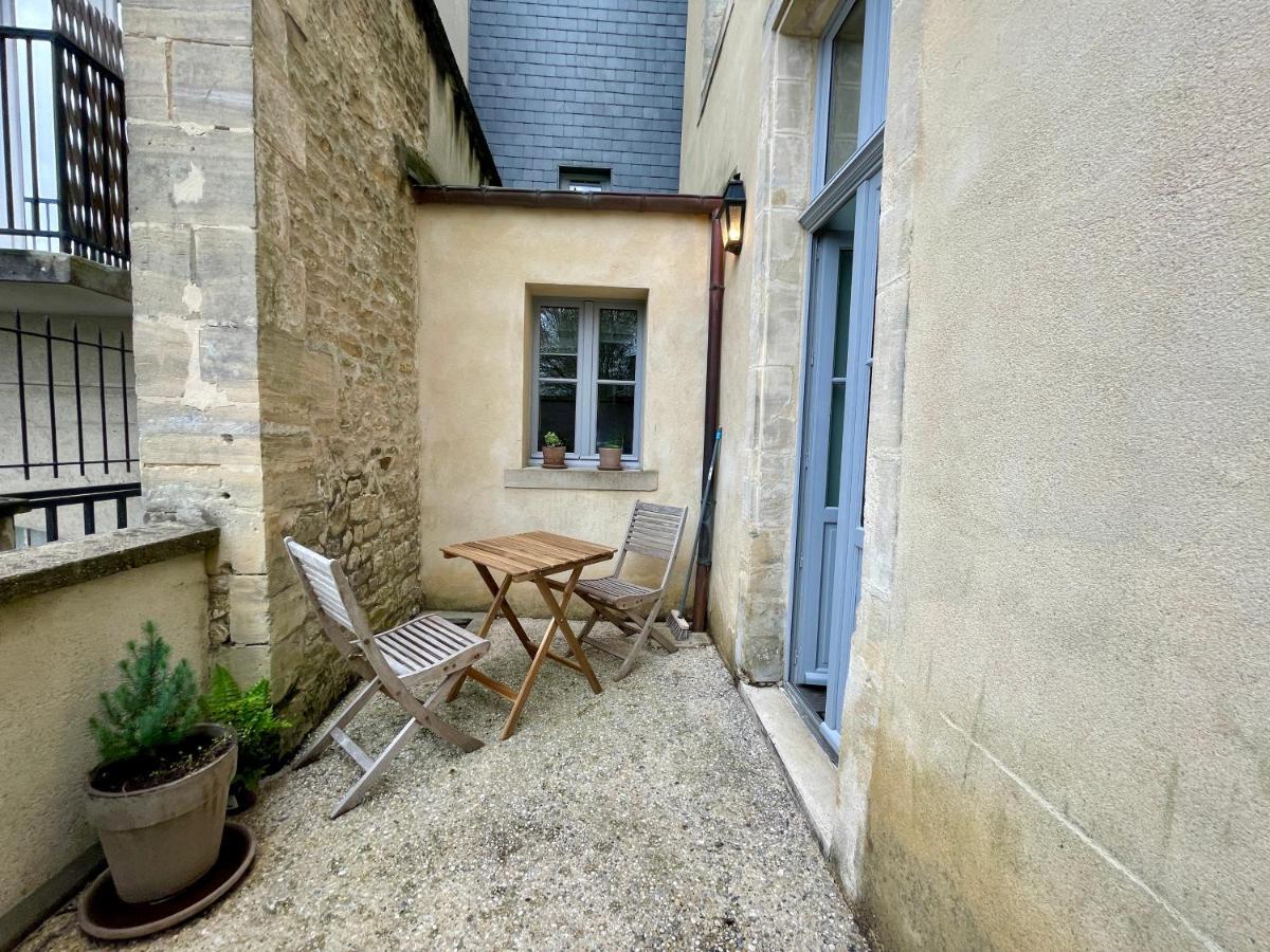 Le Petit Malo Apartment บาเยอ ภายนอก รูปภาพ